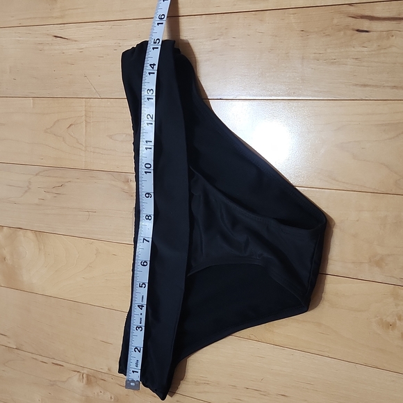 Bikini Bottom - Picture 2 of 5